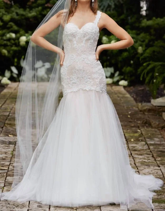 Women's Athletic Garments Grab Romantic Date - Night Styles Now Giselle Wedding Dress In Ivory