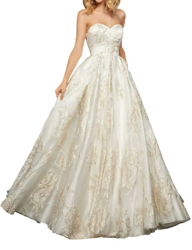 Women's Professional Attire Romantic Detailing Strapless Sweetheart Wedding Dress In Ivory/gold