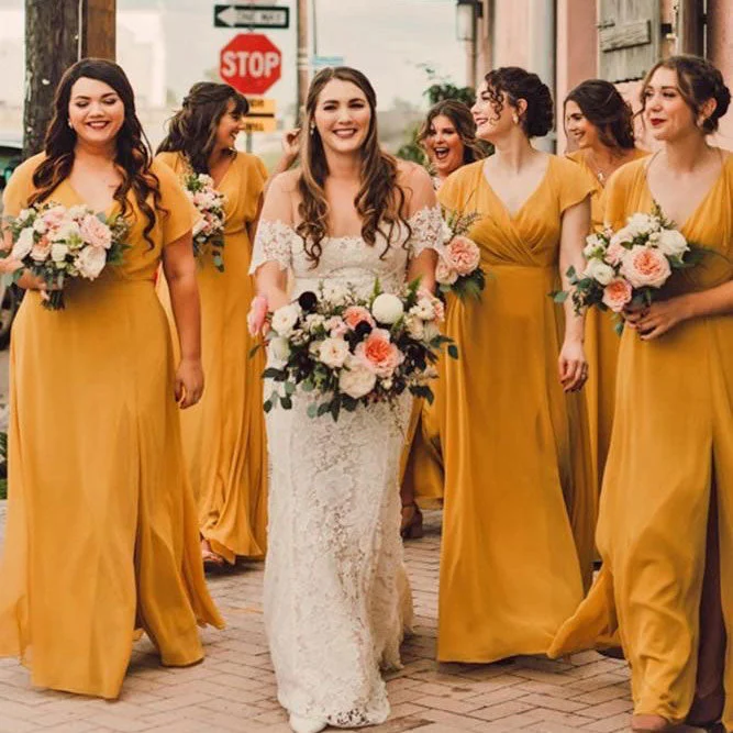 Fashion-Forward Women's Clothing Rustic Countryside Charm Look Cheap V-Neck Mustard Yellow Fall Bridesmaid Dresses Cap Sleeves