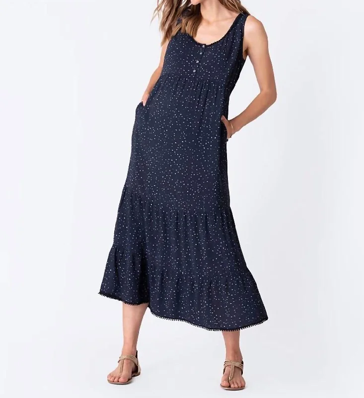 Women's Evening Garments Chic Urban Fashion Look Tiered Maternity Maxi Dress In Navy