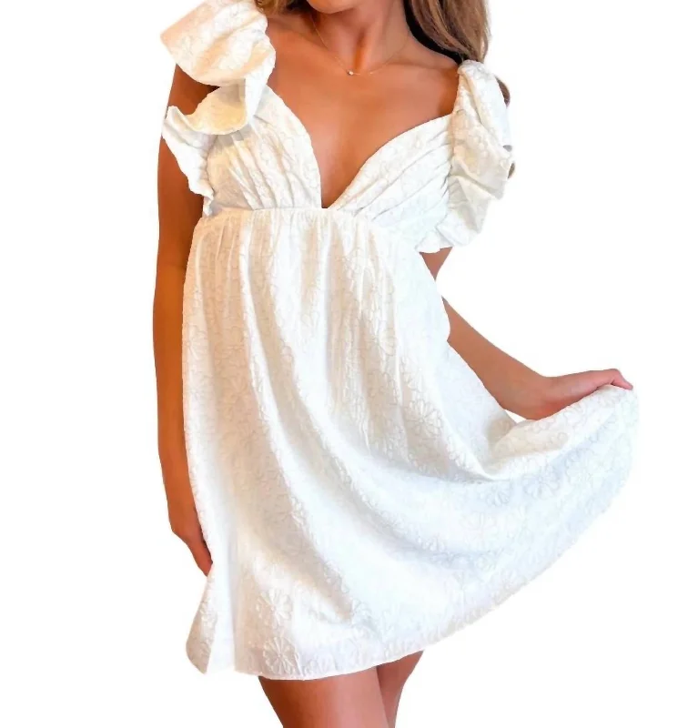 Charming Women's Holiday Apparel Romantic Date - Night Ensemble Babydoll Floral Dress In White