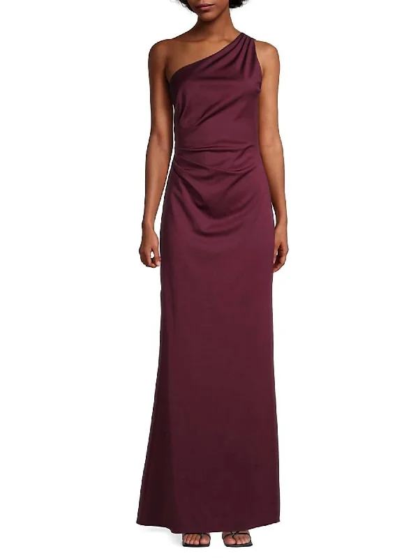 Women's Chic Outerwear Garments Feminine Soft - Hued Look Cece Gown In Deep Wine