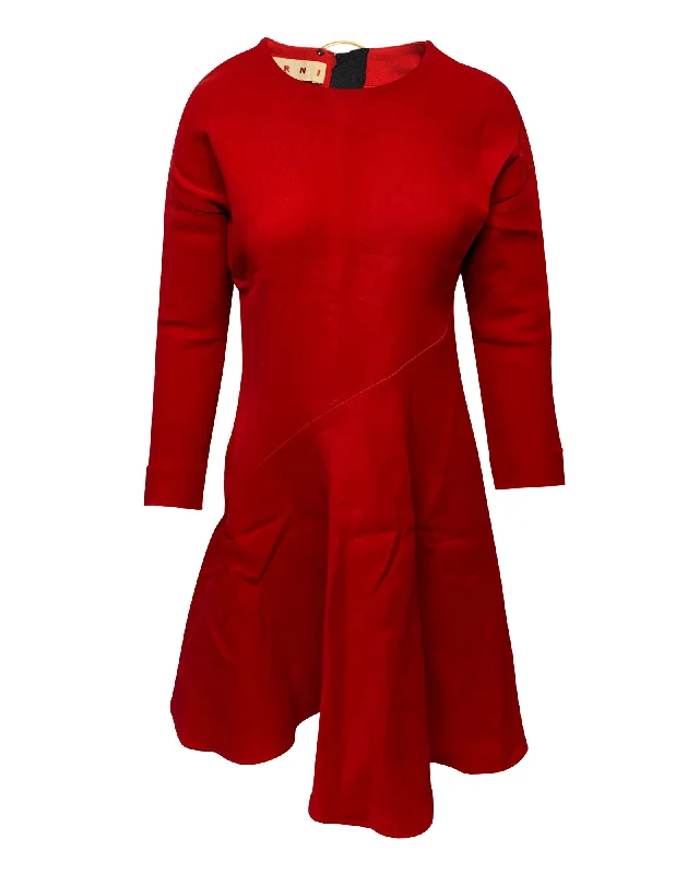 Plus-Size Women's Garments Graceful Movement Marni Flared Hem Long Sleeved Dress in Red Silk