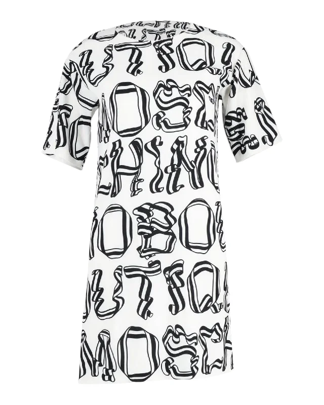 Affordable Women's Clothing Effortless Comfort Moschino Boutique Logo T-shirt Dress in White Print Polyester