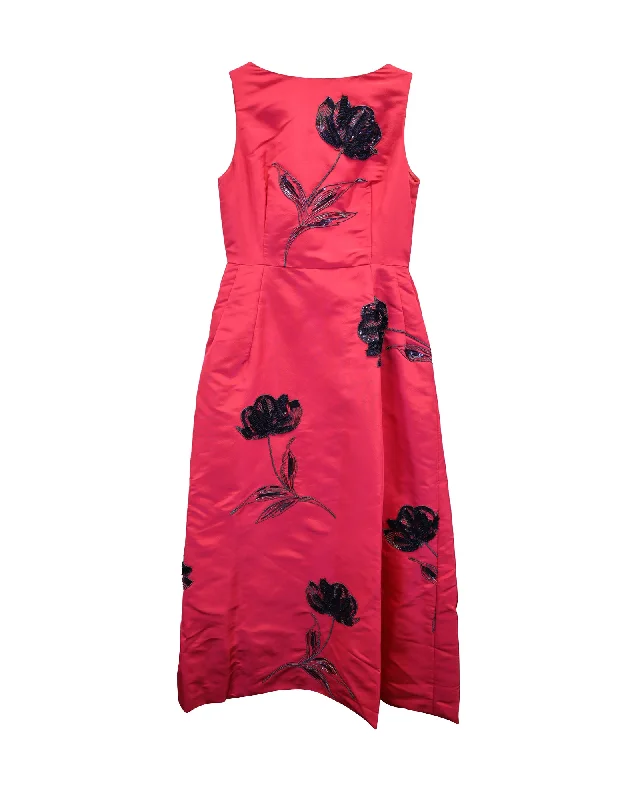 Women's Resort Apparel Nordic Minimalist Home Look Oscar de la Renta Floral Embellished Sleeveless Dress in Red Silk