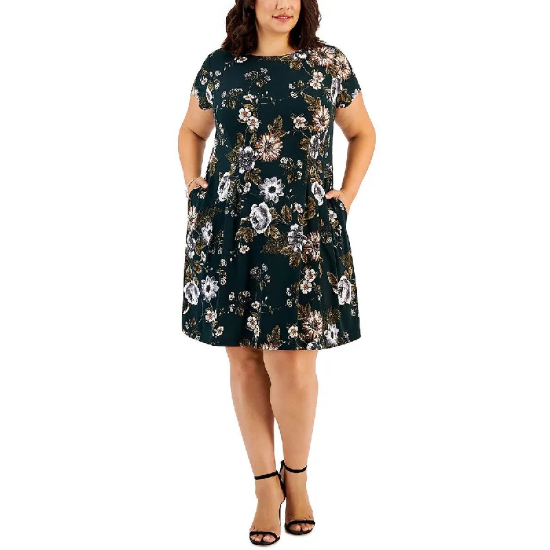 High-Fashion Women's Clothing Flowy Fabric Plus Womens Floral Print Knee Fit & Flare Dress