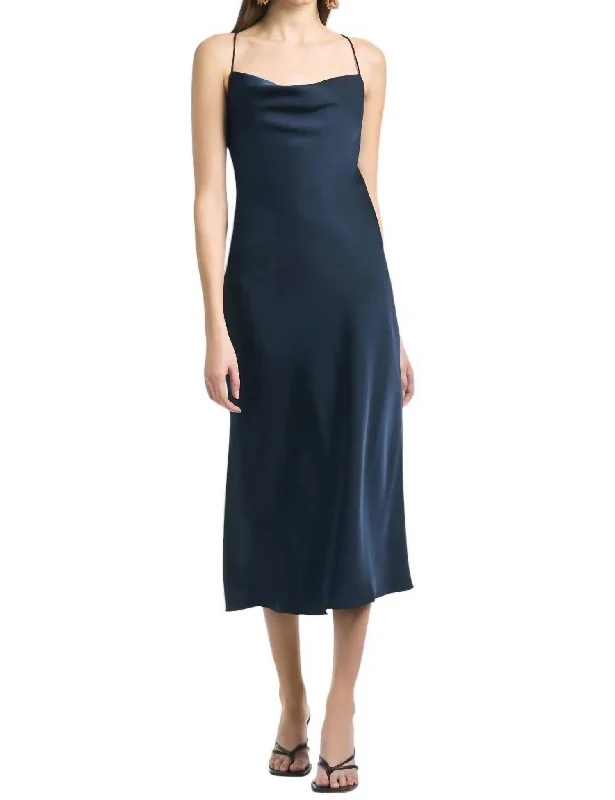 Women's Resort Garments Dreamy Draping Serena Gown In Navy