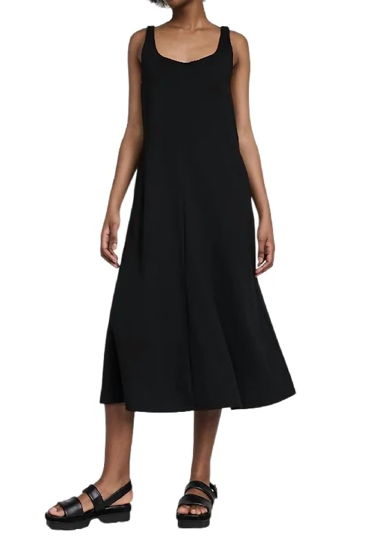 Formal Attire For Women Nordic Minimalist Home Look Sleeveless Trapeze Dress In Black