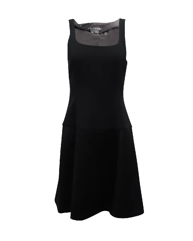 Women's Chic Outerwear Attire Luxe Layering Theory Scoop-Neck Sleeveless Dress in Black Triacetate