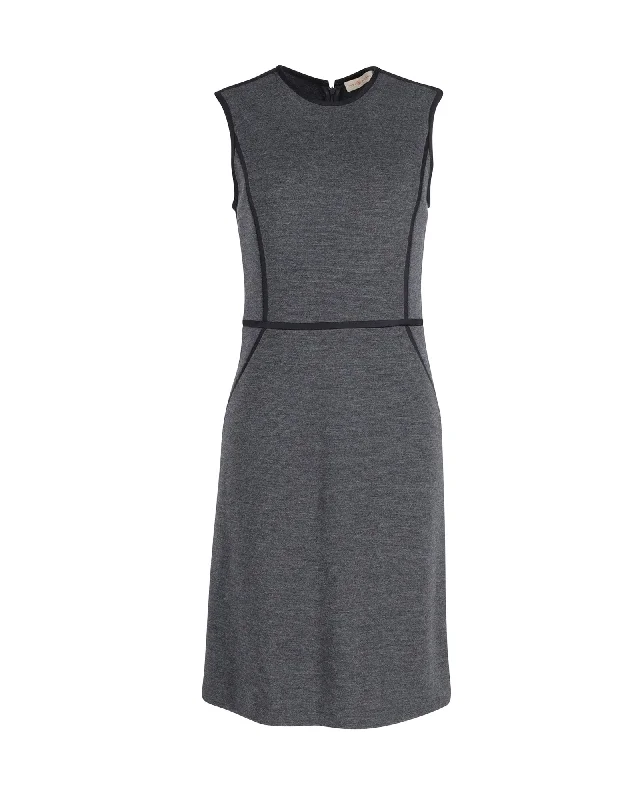 Women's Travel Outfit Set Rustic Countryside Charm Look Tory Burch Sleeveless Sheath Dress in Grey Wool